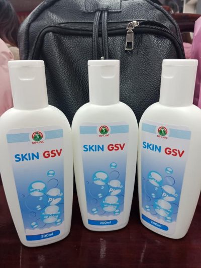 Sữa rửa mặt skin GSV 200ml (3)